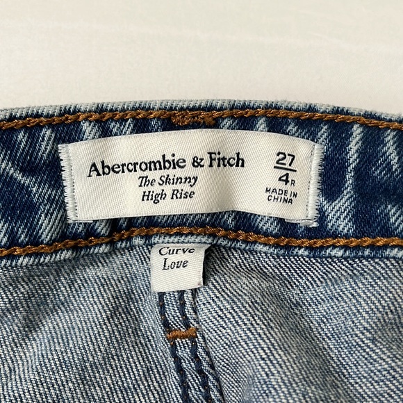 Abercrombie Curve Love Jeans - Picture 3 of 3